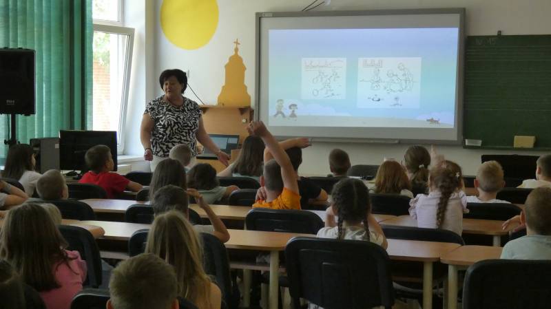 6. Vortrag für die 1-2.Klasse.JPG